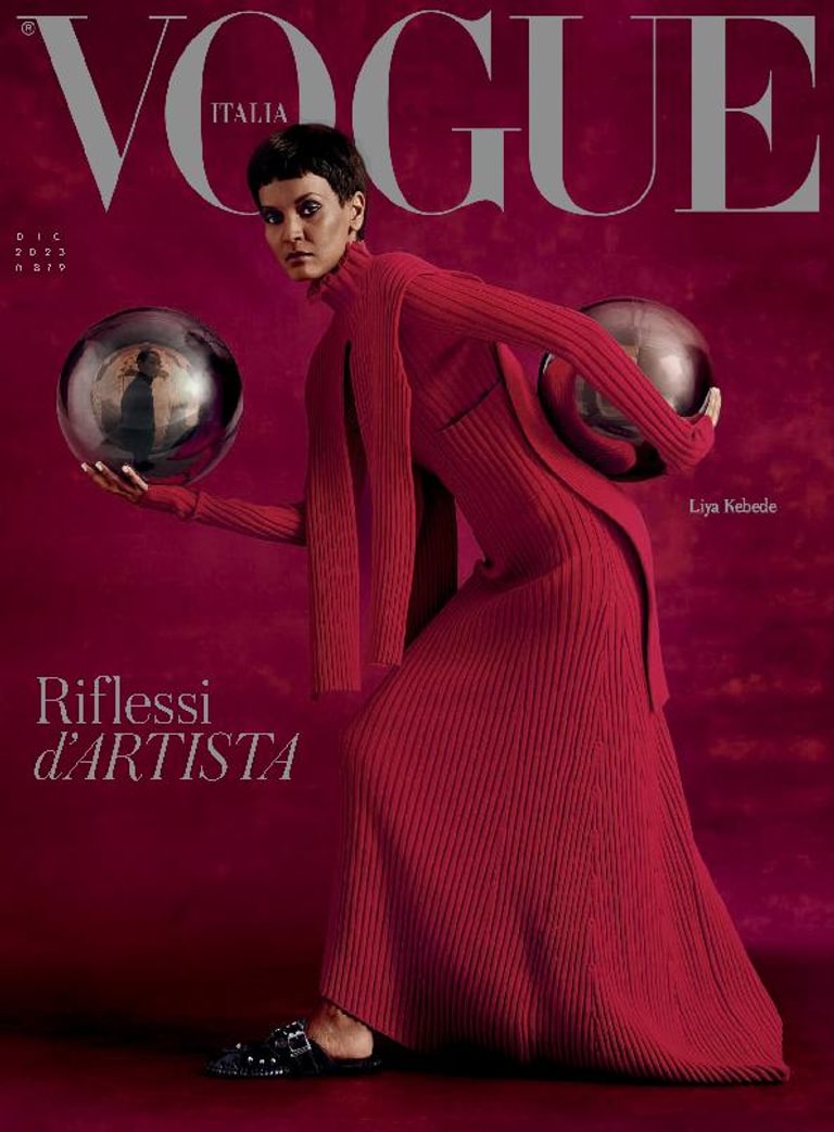 Vogue Italia Dicembre 2023 (Digital) - DiscountMags.com