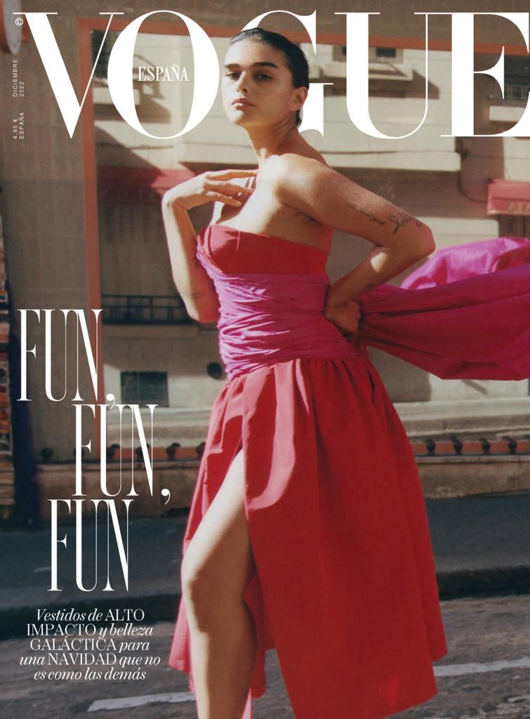Vogue España Diciembre 2022 (Digital) - DiscountMags.com